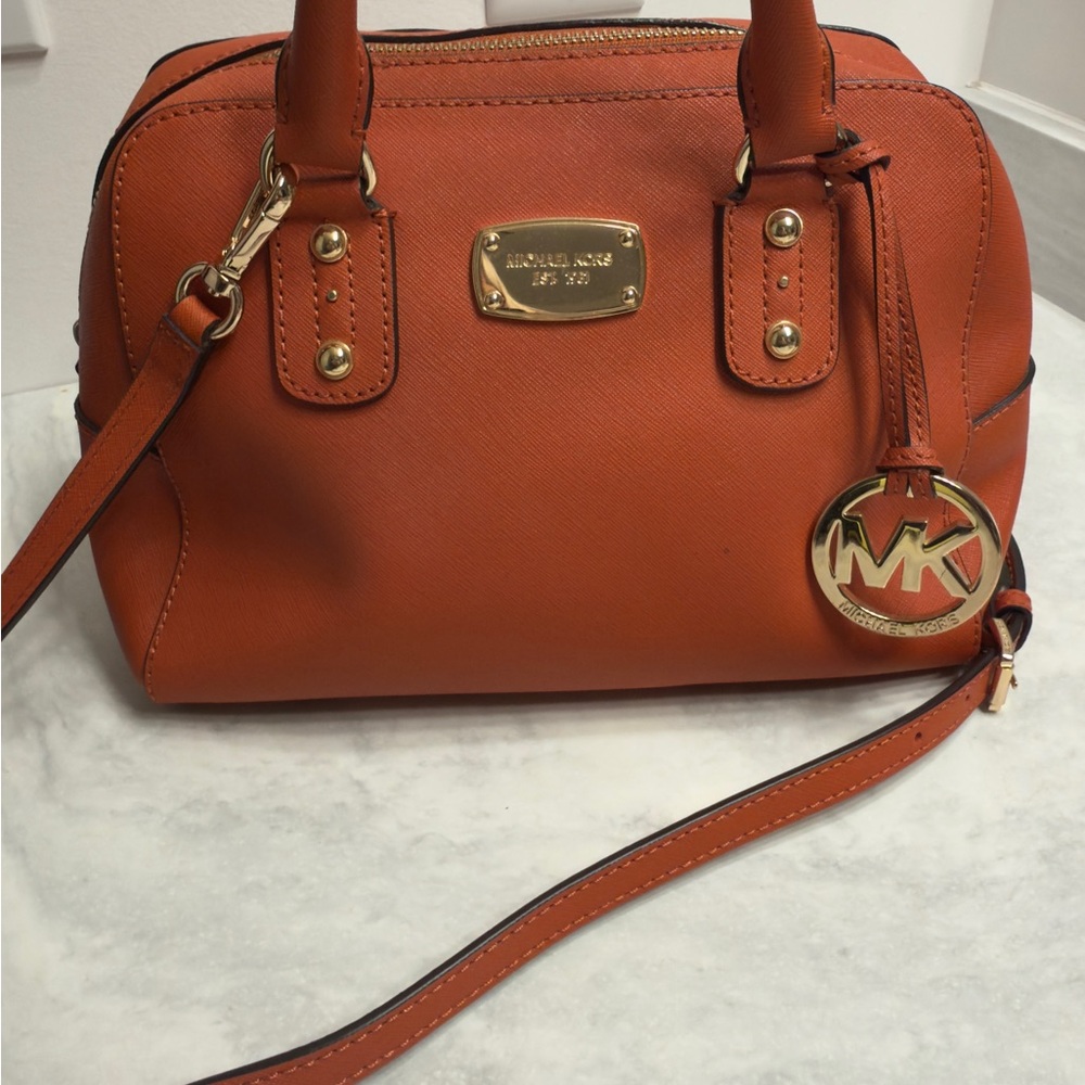 New Michael Kors Tangerine Satchel with Gold Accents - Picture 4 of 12